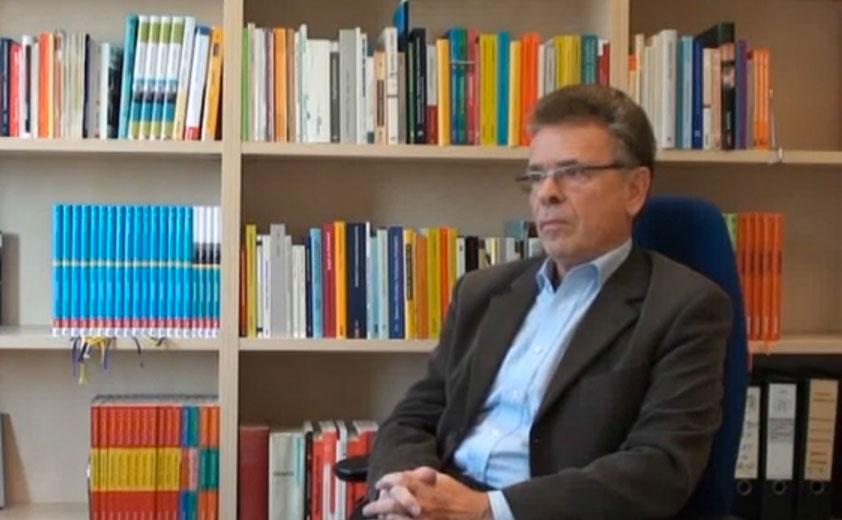 Prof. em. Dr. Harro Müller-Michaels Prof. em. Dr. Harro Müller-Michaels